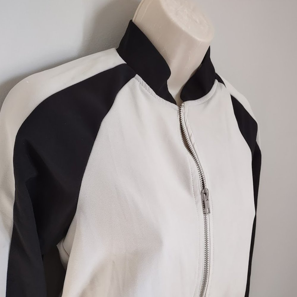 Shift Color Blocked Bomber Jacket - Picture 4 of 14